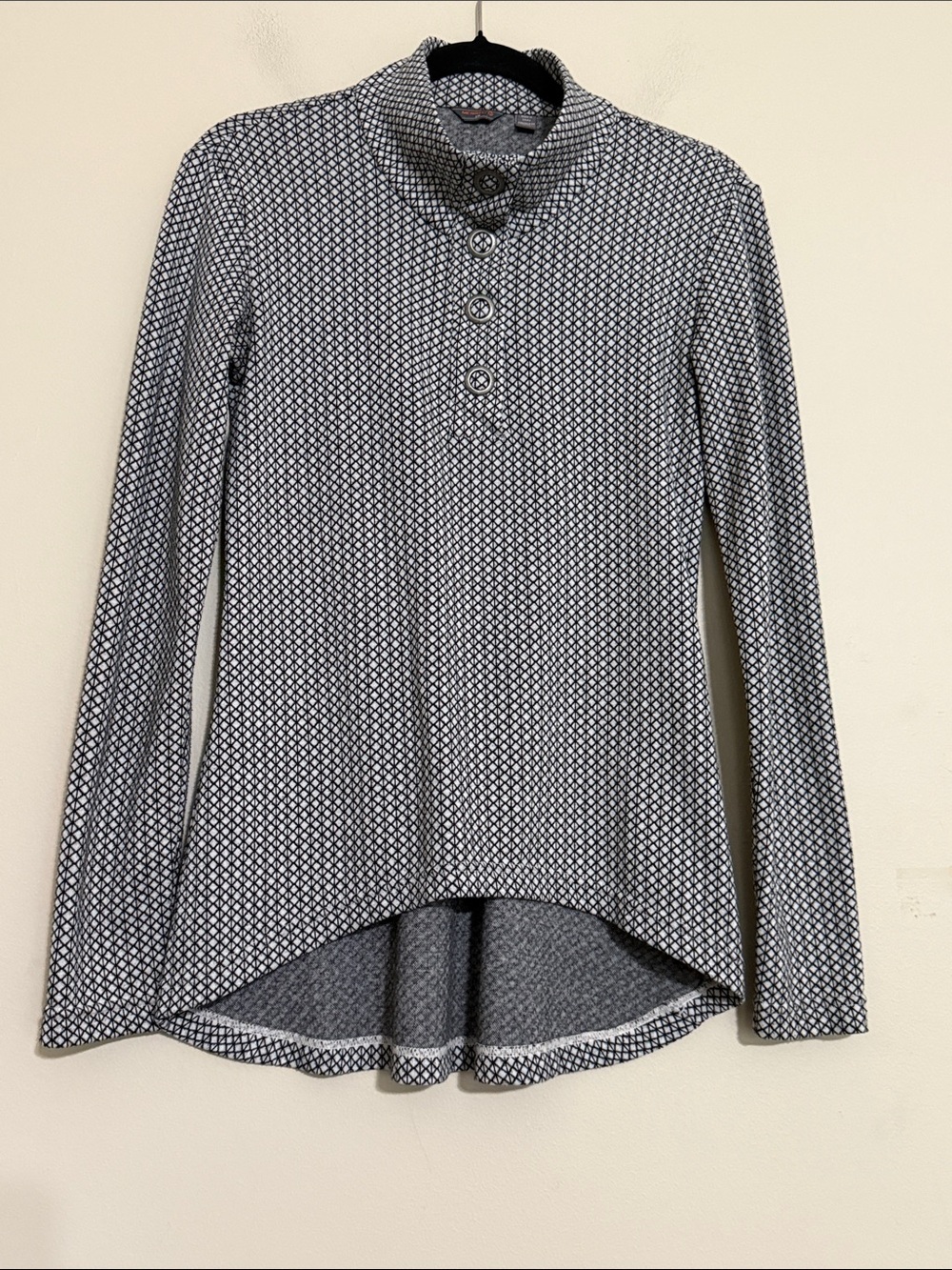 Merrell Black & White Patterned Long-Sleeve Henley Pullover women S/P cozy camp